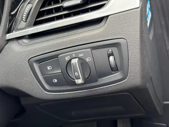 ＢＭＷ Ｘ１ xDrive 18d xライン 山梨県 2017(平29)年 6.5万km アルピンホワイトⅢ アドバンストAS/ACC /インテリジェントS/純正ＨＤＤナビ/Ｂカメラ/前後ＰＤＣ/コンフォートＡ/電動リアゲート/ミラー型ＥＴＣ/ＣＤ/ＤＶＤ/ＢＴ/フィルム/オートライト/黒半革/スペア/取説