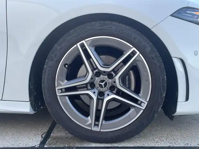 メルセデス・ベンツ Ａ１８０ スタイル AMGライン 東京都 2020(令2)年 1.4万km パール レザーシート/ワンオーナー/純正ナビ/フルセグTV/バックカメラ/シートヒーター/ETC2.0/apple car play/android　auto/LEDヘッドライト/ACC
