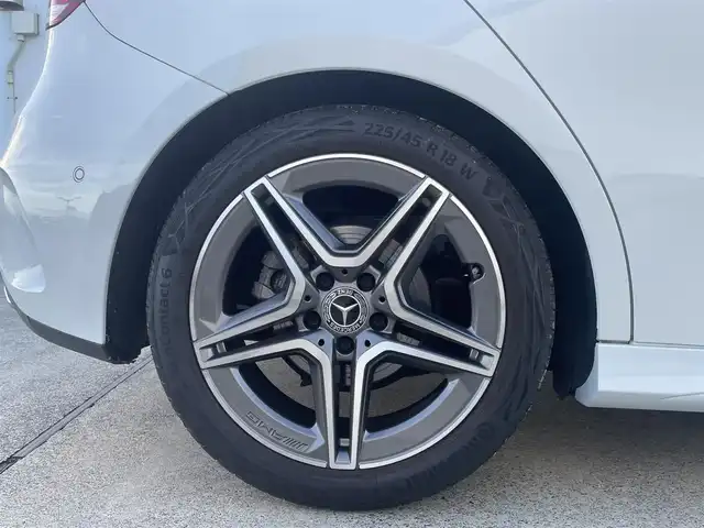 メルセデス・ベンツ Ａ１８０ スタイル AMGライン 東京都 2020(令2)年 1.4万km パール レザーシート/ワンオーナー/純正ナビ/フルセグTV/バックカメラ/シートヒーター/ETC2.0/apple car play/android　auto/LEDヘッドライト/ACC