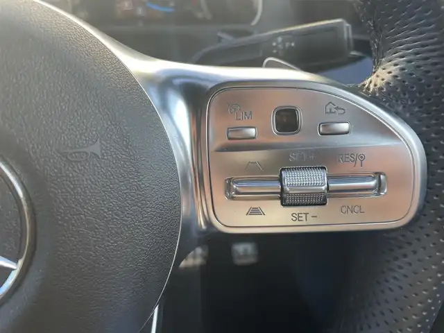 メルセデス・ベンツ Ａ１８０ スタイル AMGライン 東京都 2020(令2)年 1.4万km パール レザーシート/ワンオーナー/純正ナビ/フルセグTV/バックカメラ/シートヒーター/ETC2.0/apple car play/android　auto/LEDヘッドライト/ACC