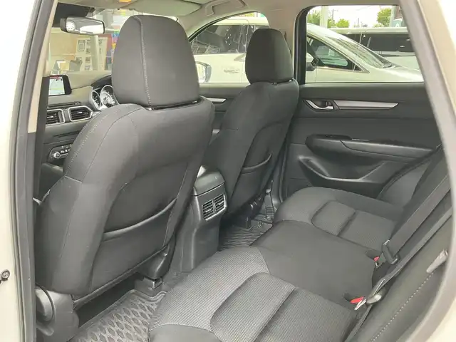 マツダ ＣＸ－５ 20S 神奈川県 2019(令1)年 5.2万km スノーフレイクホワイトパールマイカ 保証書/取扱説明書/純正SDナビ・フルセグTV/CD・DVDビデオ/全方位カメラ/ドライブセレクション/アドバンストスマートシティブレー/LEDヘッドライト/社外ドライブレコーダー/ETC