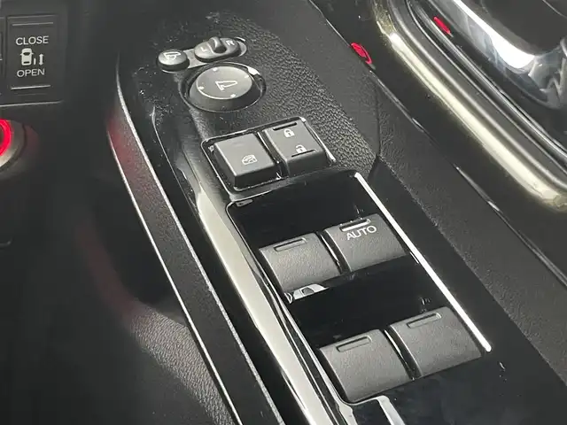 ホンダ Ｎ ＢＯＸ カスタム G L ターボ ホンダセンシング 茨城県 2020(令2)年 3.5万km プラチナホワイトパール 純正ナビ/バックカメラ/フルセグ/衝突被害軽減ブレーキ/車線逸脱抑制装置/レーダークルーズコントロール/オートマチックハイビーム/クリアランスソナー/両側電動スライドドア/ETC/シートヒーター/純正15インチAW/LEDヘッドライト/スマートキー
