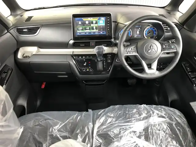 三菱 デリカミニ T プレミアム 愛知県 2025(令7)年 0.1千km 緑Ⅱ 届け出済み未使用車/純正ディスプレイオーディオ/（Bluetooth/AppleCarPlay/AndroidAuto/FM/AM/HDMI）/全方位カメラ/e-Assist/両側パワースライドドア/ハーフレザー/シートヒーター/ステアリングヒーター/電子パーキング/オートホールド/デジタルインナーミラー/オートライト/ダウンヒル/スマートキー/プッシュスタート/スペアキー/ステアリングリモコン/後席サーキュレーター/ロールサンシェード/純正LEDライト/ルーフレール