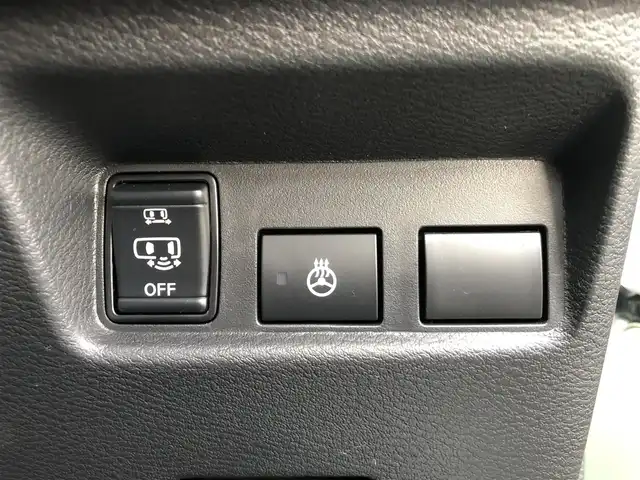 三菱 デリカミニ T プレミアム 愛知県 2025(令7)年 0.1千km 緑Ⅱ 届け出済み未使用車/純正ディスプレイオーディオ/（Bluetooth/AppleCarPlay/AndroidAuto/FM/AM/HDMI）/全方位カメラ/e-Assist/両側パワースライドドア/ハーフレザー/シートヒーター/ステアリングヒーター/電子パーキング/オートホールド/デジタルインナーミラー/オートライト/ダウンヒル/スマートキー/プッシュスタート/スペアキー/ステアリングリモコン/後席サーキュレーター/ロールサンシェード/純正LEDライト/ルーフレール