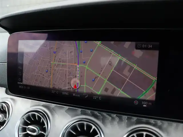 メルセデス・ベンツ ＣＬＳ２２０ｄ スポーツ エクスクルーシブPKG 宮城県 2018(平30)年 7万km ダイヤモンドホワイト エクスクルーシブパッケージ/純正ナビ【ＢＴ／フルセグＴＶ／ＵＳＢ／ＳＤ】/サンルーフ　/アクティブブレーキアシスト/アクティブレーンキープアシスト/レーンチェンジアシスト/ブラインドスポットアシスト/アダプティブクルーズコントロール/黒レザーシート　/ブルメスターサウンドシステム　/前席メモリー付きパワーシート　/全席シートヒーター/前席エアシート　/パヒュームアトマイザー　/ヘッドアップディスプレイ/エアサス　/全方位カメラ/バックカメラ/パドルシフト/ダイヤモンドグリル/アンビエントライト/パワーバックドア/前後ドライブレコーダー/純正19インチAW/LEDヘッドライト/ETC2.0/禁煙車