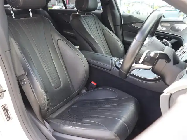 メルセデス・ベンツ ＣＬＳ２２０ｄ スポーツ エクスクルーシブPKG 宮城県 2018(平30)年 7万km ダイヤモンドホワイト エクスクルーシブパッケージ/純正ナビ【ＢＴ／フルセグＴＶ／ＵＳＢ／ＳＤ】/サンルーフ　/アクティブブレーキアシスト/アクティブレーンキープアシスト/レーンチェンジアシスト/ブラインドスポットアシスト/アダプティブクルーズコントロール/黒レザーシート　/ブルメスターサウンドシステム　/前席メモリー付きパワーシート　/全席シートヒーター/前席エアシート　/パヒュームアトマイザー　/ヘッドアップディスプレイ/エアサス　/全方位カメラ/バックカメラ/パドルシフト/ダイヤモンドグリル/アンビエントライト/パワーバックドア/前後ドライブレコーダー/純正19インチAW/LEDヘッドライト/ETC2.0/禁煙車