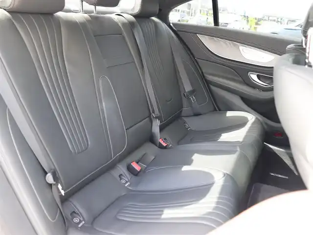 メルセデス・ベンツ ＣＬＳ２２０ｄ スポーツ エクスクルーシブPKG 宮城県 2018(平30)年 7万km ダイヤモンドホワイト エクスクルーシブパッケージ/純正ナビ【ＢＴ／フルセグＴＶ／ＵＳＢ／ＳＤ】/サンルーフ　/アクティブブレーキアシスト/アクティブレーンキープアシスト/レーンチェンジアシスト/ブラインドスポットアシスト/アダプティブクルーズコントロール/黒レザーシート　/ブルメスターサウンドシステム　/前席メモリー付きパワーシート　/全席シートヒーター/前席エアシート　/パヒュームアトマイザー　/ヘッドアップディスプレイ/エアサス　/全方位カメラ/バックカメラ/パドルシフト/ダイヤモンドグリル/アンビエントライト/パワーバックドア/前後ドライブレコーダー/純正19インチAW/LEDヘッドライト/ETC2.0/禁煙車
