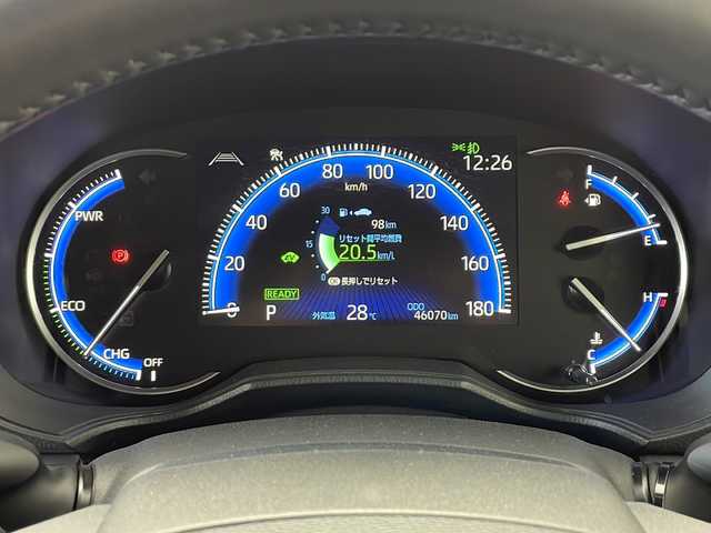 トヨタ ノア ハイブリッド S－Z 愛知県 2022(令4)年 4.6万km ホワイトパールクリスタルシャイン ：オプション、後付け品/禁煙車/ディスプレイオーディオPlus/フルセグTV/ビルトインETC2.0/バックカメラ/純正フリップダウン/快適利便パッケージHigh/ユニバーサルステップ/トヨタセーフティセンス/プリクラッシュセーフティ/LTA+LDA/レーダークルーズ/ロードサインアシスト/オートハイビーム/ドライバー異常時対応システム/プロアクティブドライビングアシスト/先行車発進告知/パーキングサポートブレーキ/プロジェクター式LEDヘッドライト/オートライト/LEDフォグランプ/両側ハンズフリーパワースライドドア/パワーバックドア/合皮+ファブリックコンビシート/2列目キャプテンシート/2列目シートヒーター/2列目オットマン/サードスペースアップシート/前後オートエアコン/ナノイーX/AC100V/純正17インチアルミ/純正フロアマット/純正ドアバイザー/革巻きステア/ステアスイッチ/ステアヒーター/プッシュスタート/電動格納ミラーウィンカー/電子パーキングブレーキ/ブレーキホールド/イモビライザー