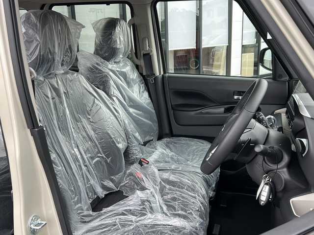 三菱 デリカミニ T プレミアム 岐阜県 2025(令7)年 0.1千km ナチュラルアイボリーメタリック 登録時走行距離13km/ワンオーナー/純正9型ディスプレイオーディオ/全方位カメラ・バックカメラ/Blue tooth・USB入力端子・iPod・AUX/衝突被害軽減システム/コーナーセンサー後方/LEDヘッドライト/オートライト/レーダークルーズコントロール/レーンキープアシスト/横滑り防止装置/盗難防止装置/純正15アルミホイール/エアバッグ運転席・助手席+サイド/ハーフレザーシート/シートヒーター前席/ベンチシート/フルフラットシート/両側パワースライドドア/プッシュスタート/スマートキー/ターボ車/ステアリングヒーター/保証書/取扱説明書/記録簿