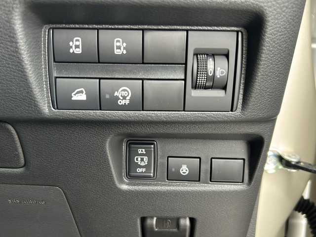 三菱 デリカミニ T プレミアム 岐阜県 2025(令7)年 0.1千km ナチュラルアイボリーメタリック 登録時走行距離13km/ワンオーナー/純正9型ディスプレイオーディオ/全方位カメラ・バックカメラ/Blue tooth・USB入力端子・iPod・AUX/衝突被害軽減システム/コーナーセンサー後方/LEDヘッドライト/オートライト/レーダークルーズコントロール/レーンキープアシスト/横滑り防止装置/盗難防止装置/純正15アルミホイール/エアバッグ運転席・助手席+サイド/ハーフレザーシート/シートヒーター前席/ベンチシート/フルフラットシート/両側パワースライドドア/プッシュスタート/スマートキー/ターボ車/ステアリングヒーター/保証書/取扱説明書/記録簿