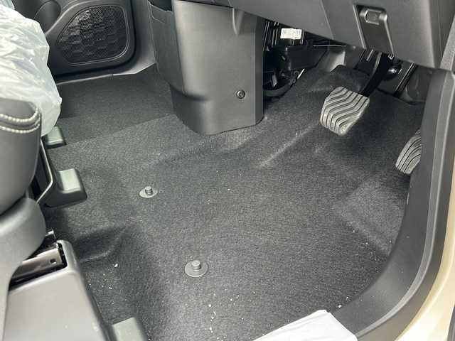 三菱 デリカミニ T プレミアム 岐阜県 2025(令7)年 0.1千km ナチュラルアイボリーメタリック 登録時走行距離13km/ワンオーナー/純正9型ディスプレイオーディオ/全方位カメラ・バックカメラ/Blue tooth・USB入力端子・iPod・AUX/衝突被害軽減システム/コーナーセンサー後方/LEDヘッドライト/オートライト/レーダークルーズコントロール/レーンキープアシスト/横滑り防止装置/盗難防止装置/純正15アルミホイール/エアバッグ運転席・助手席+サイド/ハーフレザーシート/シートヒーター前席/ベンチシート/フルフラットシート/両側パワースライドドア/プッシュスタート/スマートキー/ターボ車/ステアリングヒーター/保証書/取扱説明書/記録簿