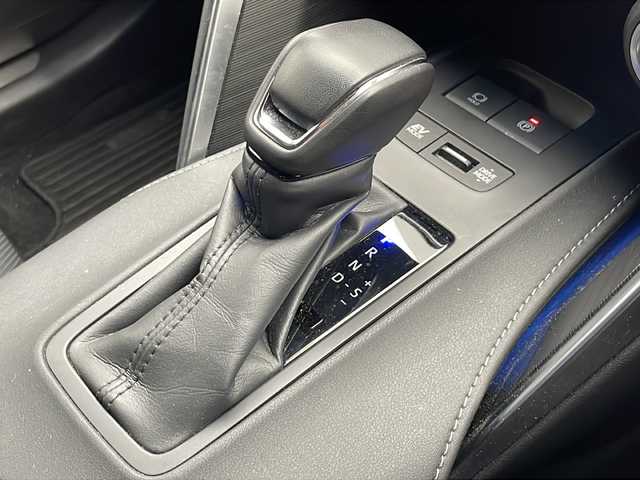 トヨタ ハリアー ハイブリッド Z レザーパッケージ 千葉県 2024(令6)年 1万km プレシャスブラックパール 純正ディスプレイオーディオ/フルセグTV/レーダークルーズコントロール/プリクラッシュセーフティ/レーンキープアシスト/オートハイビーム/電動リアゲート/電子パーキング/オートホールド/ビルトインETC/ステアリングヒーター/パワーシート/シートヒーター＆ベンチレーション/インテリジェントミラー/クリアランスソナー