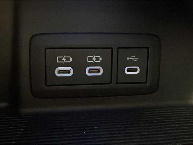 トヨタ ハリアー ハイブリッド Z レザーパッケージ 千葉県 2024(令6)年 1万km プレシャスブラックパール 純正ディスプレイオーディオ/フルセグTV/レーダークルーズコントロール/プリクラッシュセーフティ/レーンキープアシスト/オートハイビーム/電動リアゲート/電子パーキング/オートホールド/ビルトインETC/ステアリングヒーター/パワーシート/シートヒーター＆ベンチレーション/インテリジェントミラー/クリアランスソナー