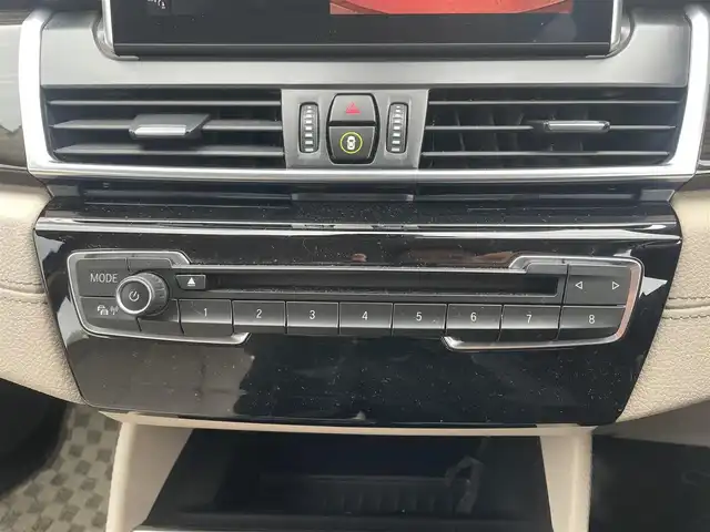 ＢＭＷ ２１８ｄ アクティブツアラー ラグジュアリー 福島県 2018(平30)年 5.5万km サンセットオレンジ 純正HDDナビ/DVD/CD/USB/Bluetooth/バックカメラ/純正17インチアルミホイール/レザーシート/パワーシート/シートヒーター/LEDライト/パワーバックドア/スマートキー2個/プッシュスタート/ETC/新車時保証書/取扱説明書