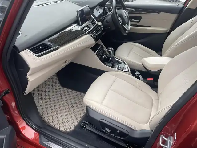 ＢＭＷ ２１８ｄ アクティブツアラー ラグジュアリー 福島県 2018(平30)年 5.5万km サンセットオレンジ 純正HDDナビ/DVD/CD/USB/Bluetooth/バックカメラ/純正17インチアルミホイール/レザーシート/パワーシート/シートヒーター/LEDライト/パワーバックドア/スマートキー2個/プッシュスタート/ETC/新車時保証書/取扱説明書