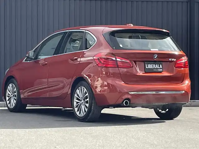 ＢＭＷ ２１８ｄ アクティブツアラー ラグジュアリー 福島県 2018(平30)年 5.5万km サンセットオレンジ 純正HDDナビ/DVD/CD/USB/Bluetooth/バックカメラ/インテリジェントセーフティ/コンフォートアクセス/前後コーナーセンサー/オイスター・ダコタレザーシート/パワーシート/シートヒーター/LEDライト/アンビエントライト/パワーバックドア/フットオープナー/ウッドトリム/スマートキー×2/プッシュスタート/ETC2.0/新車時保証書/取扱説明書