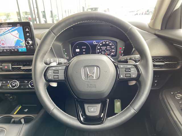 ホンダ ＺＲ－Ｖ ハイブリッド e:HEV Z 愛知県 2024(令6)年 1.8万km プラチナホワイトパール プレミアムサウンドBOSE/純正9型ディズプレイオーディオナビ/全方位カメラ/レーダークルーズコントロール/シートヒーター/バックカメラ/電動リアゲート/パワーシート/コーナーセンサー/純正アルミホイール/ETC2.0/ブラインドスポットモニター/LEDヘッドライト/パドルシフト/ステアリングヒーター/オートマチックハイビーム/ドライブレコーダー/ワイヤレス充電機/衝突軽減システム/フルセグ/Bluetooth/ステアリングスイッチ/スマートキー/プッシュスタート