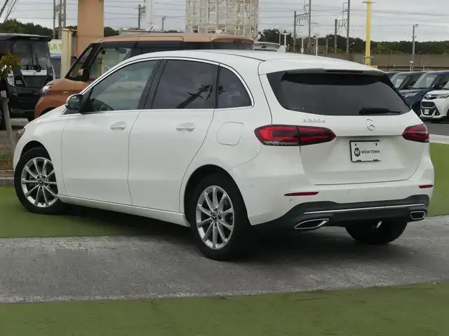 メルセデス・ベンツ Ｂ２００ｄ 千葉県 2020(令2)年 3.7万km ポーラホワイト アクティブブレーキアシスト/アクティブレーンキーピングアシスト/レーンチェンジアシスト/ブラインドスポットアシスト/アテンションアシスト/パワーバックドア/ブラックレザーシート/前席パワーシート/シートヒーター/純正ナビ/地デジTV/【Bluetooth接続】/360°カメラ/革巻きステアリング/ステアリングスイッチ/ETC/LEDヘッドライト/ウインカーミラー/純正17インチアルミホイル/サイド/カーテンエアバッグ/キーレスゴー