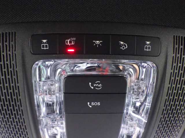 メルセデス・ベンツ Ｂ２００ｄ 千葉県 2020(令2)年 3.7万km ポーラホワイト アクティブブレーキアシスト/アクティブレーンキーピングアシスト/レーンチェンジアシスト/ブラインドスポットアシスト/アテンションアシスト/パワーバックドア/ブラックレザーシート/前席パワーシート/シートヒーター/純正ナビ/地デジTV/【Bluetooth接続】/360°カメラ/革巻きステアリング/ステアリングスイッチ/ETC/LEDヘッドライト/ウインカーミラー/純正17インチアルミホイル/サイド/カーテンエアバッグ/キーレスゴー