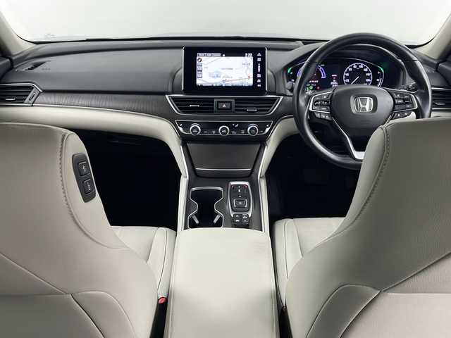 ホンダ アコード EX 埼玉県 2020(令2)年 5.3万km ブリリアントスポーティブルーメタリック2トーン サンルーフ/純正ナビ/（BT/FM/AM）/バックカメラ/メモリ付パワーシート/シートヒーター/ワイヤレス充電器/BSM/クルーズコントロール/ビルトインETC/USB端子/純正アルミホイール/純正フロアマット