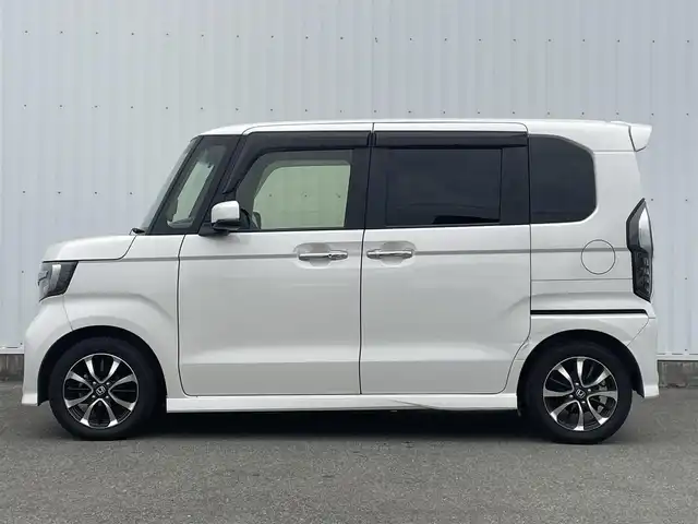 ホンダ Ｎ ＢＯＸ カスタム G L ホンダセンシング 福岡県 2018(平30)年 4.7万km プラチナホワイトパール ホンダセンシング　/バックカメラ　/両側パワースライドドア/前後ドラレコ　/ＡＣＣ　/レーンキープアシスト　/エマージェンシーブレーキ　/ステアリングスイッチ /ビルドインETC /LEDオートライト/オートハイビーム /USB充電/電格ミラー/スマートキー/プッシュスタート