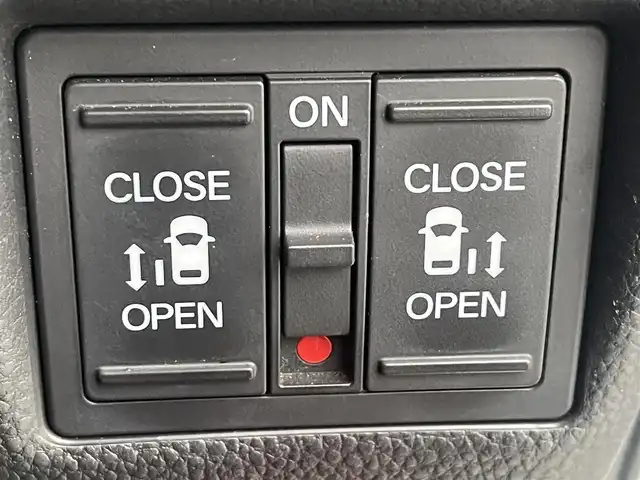 ホンダ Ｎ ＢＯＸ カスタム G L ホンダセンシング 福岡県 2018(平30)年 4.7万km プラチナホワイトパール ホンダセンシング　/バックカメラ　/両側パワースライドドア/前後ドラレコ　/ＡＣＣ　/レーンキープアシスト　/エマージェンシーブレーキ　/ステアリングスイッチ /ビルドインETC /LEDオートライト/オートハイビーム /USB充電/電格ミラー/スマートキー/プッシュスタート