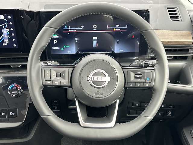 日産 セレナ e－パワー ハイウェイスター V 愛知県 2025(令7)年 0.1千km ホワイト 登録済未使用車/12.3インチ日産コネクトナビ/・フルセグ/・Bluetooth/・Applecarplay/・androidauto/前後ドライブレコーダー/インテリジェント アラウンドビューモニター/ビルトインETC2.0/インテリジェントルームミラー/ワイヤレス充電器/アダプティブLEDヘッドライト/プロパイロット/インテリジェントエマージェンシーブレーキ/インテリジェントクルーズコントロール/先行車発信おしらせ/標識検知/車線維持支援/車線逸脱防止支援/電動パーキングブレーキ