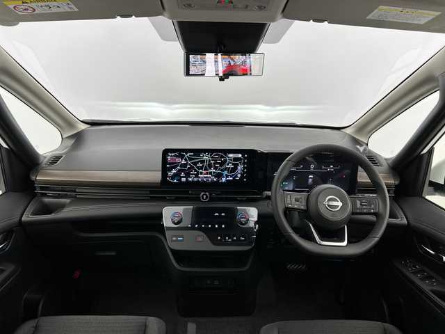 日産 セレナ e－パワー ハイウェイスター V 愛知県 2025(令7)年 0.1千km ホワイト 登録済未使用車/12.3インチ日産コネクトナビ/・フルセグ/・Bluetooth/・Applecarplay/・androidauto/前後ドライブレコーダー/インテリジェント アラウンドビューモニター/ビルトインETC2.0/インテリジェントルームミラー/ワイヤレス充電器/アダプティブLEDヘッドライト/プロパイロット/インテリジェントエマージェンシーブレーキ/インテリジェントクルーズコントロール/先行車発信おしらせ/標識検知/車線維持支援/車線逸脱防止支援/電動パーキングブレーキ