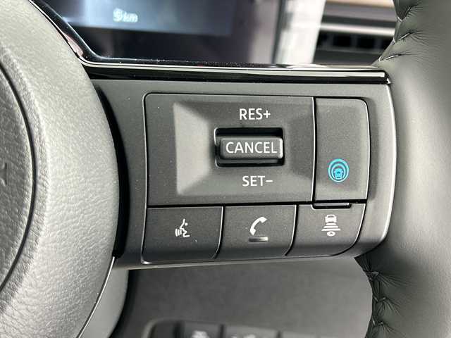 日産 セレナ e－パワー ハイウェイスター V 愛知県 2025(令7)年 0.1千km ホワイト 登録済未使用車/12.3インチ日産コネクトナビ/・フルセグ/・Bluetooth/・Applecarplay/・androidauto/前後ドライブレコーダー/インテリジェント アラウンドビューモニター/ビルトインETC2.0/インテリジェントルームミラー/ワイヤレス充電器/アダプティブLEDヘッドライト/プロパイロット/インテリジェントエマージェンシーブレーキ/インテリジェントクルーズコントロール/先行車発信おしらせ/標識検知/車線維持支援/車線逸脱防止支援/電動パーキングブレーキ