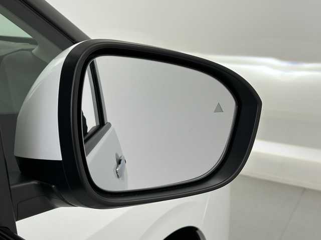 日産 セレナ e－パワー ハイウェイスター V 愛知県 2025(令7)年 0.1千km ホワイト 登録済未使用車/12.3インチ日産コネクトナビ/・フルセグ/・Bluetooth/・Applecarplay/・androidauto/前後ドライブレコーダー/インテリジェント アラウンドビューモニター/ビルトインETC2.0/インテリジェントルームミラー/ワイヤレス充電器/アダプティブLEDヘッドライト/プロパイロット/インテリジェントエマージェンシーブレーキ/インテリジェントクルーズコントロール/先行車発信おしらせ/標識検知/車線維持支援/車線逸脱防止支援/電動パーキングブレーキ