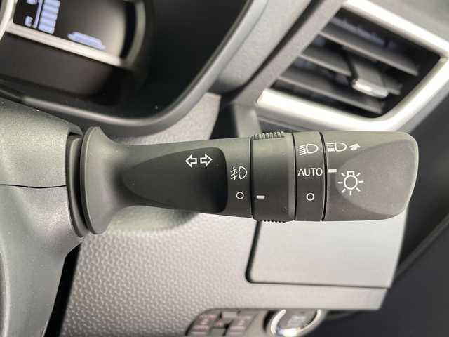 トヨタ ルーミー カスタムG－T 千葉県 2025(令7)年 0.1千km ブラックマイカメタリック/パールホワイト2トーン スマートアシスト/衝突回避支援ブレーキ機能/衝突警報機能/車線逸脱警報機能/誤発進抑制制御機能/先行車発進お知らせ機能/前後コーナーセンサー/標識認識機能(進入禁止)/アダプティブドライビングビーム/全車速追従機能付アダプティブクルーズコントロール/前後ソナー/純正ディスプレイオーディオ/　Bluetooth/AppleCarplay/AndroidAuto/AM/FM/フルセグTV/バックカメラ/両側パワースライドドア/純正15インチAW/純正フロアマット/オートライト/LEDヘッドライト/フォグランプ/電子パーキング/オートブレーキホールド/後席ロールサンシェイド/プッシュスタート/スマートキー