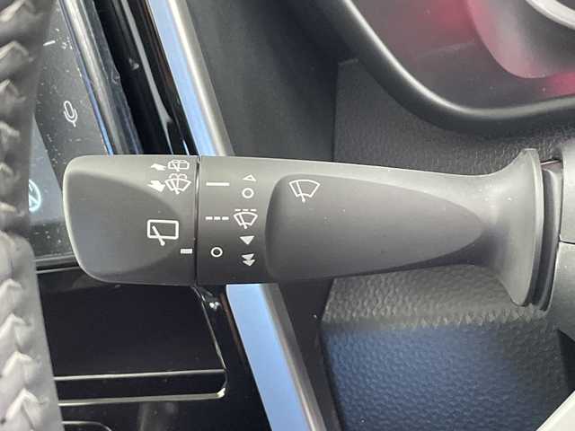 トヨタ ルーミー カスタムG－T 千葉県 2025(令7)年 0.1千km ブラックマイカメタリック/パールホワイト2トーン スマートアシスト/衝突回避支援ブレーキ機能/衝突警報機能/車線逸脱警報機能/誤発進抑制制御機能/先行車発進お知らせ機能/前後コーナーセンサー/標識認識機能(進入禁止)/アダプティブドライビングビーム/全車速追従機能付アダプティブクルーズコントロール/前後ソナー/純正ディスプレイオーディオ/　Bluetooth/AppleCarplay/AndroidAuto/AM/FM/フルセグTV/バックカメラ/両側パワースライドドア/純正15インチAW/純正フロアマット/オートライト/LEDヘッドライト/フォグランプ/電子パーキング/オートブレーキホールド/後席ロールサンシェイド/プッシュスタート/スマートキー