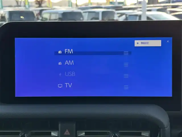 トヨタ ランドクルーザー ２５０ VX 和歌山県 2024(令6)年 0.9万km プラチナホワイトパールマイカ ワンオーナー/純正12.3インチナビ/フルセグTV/Bluetooth/USB/HDMI/全周囲カメラ/ビルトインETC2.0/デジタルインナーミラー/サンルーフ/トヨタセーフティセンス/BSM/レーダークルーズコントロール/クリアランスソナー/パワーバックドア/革巻きステアリング/ステアリングスイッチ/レザーシート/運転席パワーシート/シートメモリー/前席シートヒーター/前席シートベンチレーション/丸目LEDヘッドライト/フォグランプ/オートライト/プッシュスタート/スマートキー/スペアキー/取扱説明書