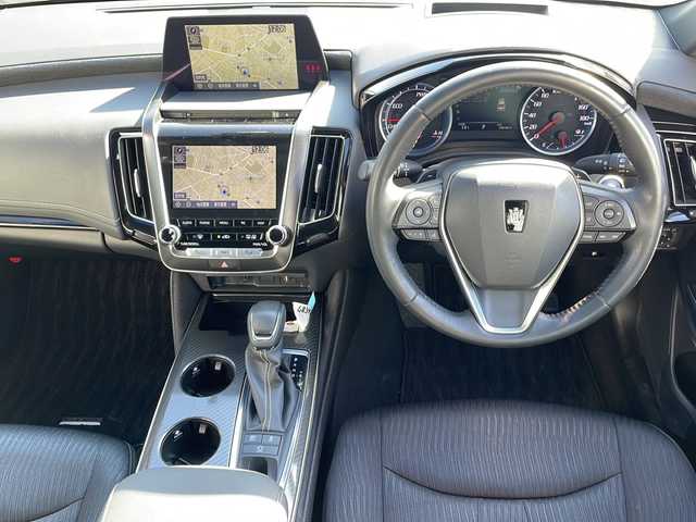 トヨタ クラウン ハイブリッド RS 三重県 2018(平30)年 2.5万km ホワイトパールクリスタルシャイン 禁煙/ワンオーナー/純正ナビ/バックカメラ/前後ドラレコ/ETＣ/ＢＳＭ/ＨＵＤ/ＡＣＣ/ＡＣ100Ｖ/ＵＳＢ給電/前後クリアランスソナー/リアクロストラフィックアラート/プリクラッシュ/ステアヒーター/シートヒーター/パワーシート/チルトテレスコピック/革巻きステアリング/ステアリングスイッチ/パドルシフト/ＬＥＤオートライト/ＬＥＤフォグ/オートリトラウィンカーミラー/スマートエントリーセット/セーフティーパッケージ