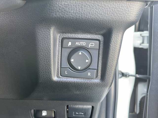 トヨタ クラウン ハイブリッド RS 三重県 2018(平30)年 2.5万km ホワイトパールクリスタルシャイン 禁煙/ワンオーナー/純正ナビ/バックカメラ/前後ドラレコ/ETＣ/ＢＳＭ/ＨＵＤ/ＡＣＣ/ＡＣ100Ｖ/ＵＳＢ給電/前後クリアランスソナー/リアクロストラフィックアラート/プリクラッシュ/ステアヒーター/シートヒーター/パワーシート/チルトテレスコピック/革巻きステアリング/ステアリングスイッチ/パドルシフト/ＬＥＤオートライト/ＬＥＤフォグ/オートリトラウィンカーミラー/スマートエントリーセット/セーフティーパッケージ