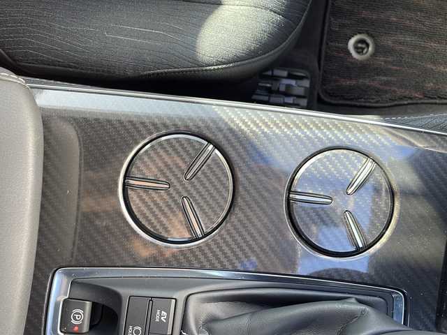 トヨタ クラウン ハイブリッド RS 三重県 2018(平30)年 2.5万km ホワイトパールクリスタルシャイン 禁煙/ワンオーナー/純正ナビ/バックカメラ/前後ドラレコ/ETＣ/ＢＳＭ/ＨＵＤ/ＡＣＣ/ＡＣ100Ｖ/ＵＳＢ給電/前後クリアランスソナー/リアクロストラフィックアラート/プリクラッシュ/ステアヒーター/シートヒーター/パワーシート/チルトテレスコピック/革巻きステアリング/ステアリングスイッチ/パドルシフト/ＬＥＤオートライト/ＬＥＤフォグ/オートリトラウィンカーミラー/スマートエントリーセット/セーフティーパッケージ