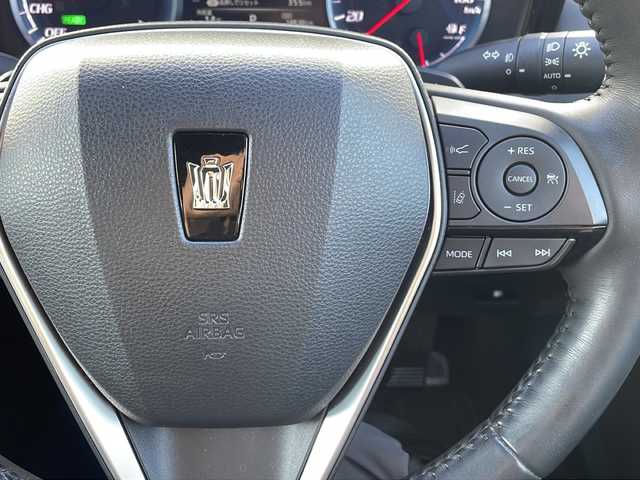 トヨタ クラウン ハイブリッド RS 三重県 2018(平30)年 2.5万km ホワイトパールクリスタルシャイン 禁煙/ワンオーナー/純正ナビ/バックカメラ/前後ドラレコ/ETＣ/ＢＳＭ/ＨＵＤ/ＡＣＣ/ＡＣ100Ｖ/ＵＳＢ給電/前後クリアランスソナー/リアクロストラフィックアラート/プリクラッシュ/ステアヒーター/シートヒーター/パワーシート/チルトテレスコピック/革巻きステアリング/ステアリングスイッチ/パドルシフト/ＬＥＤオートライト/ＬＥＤフォグ/オートリトラウィンカーミラー/スマートエントリーセット/セーフティーパッケージ