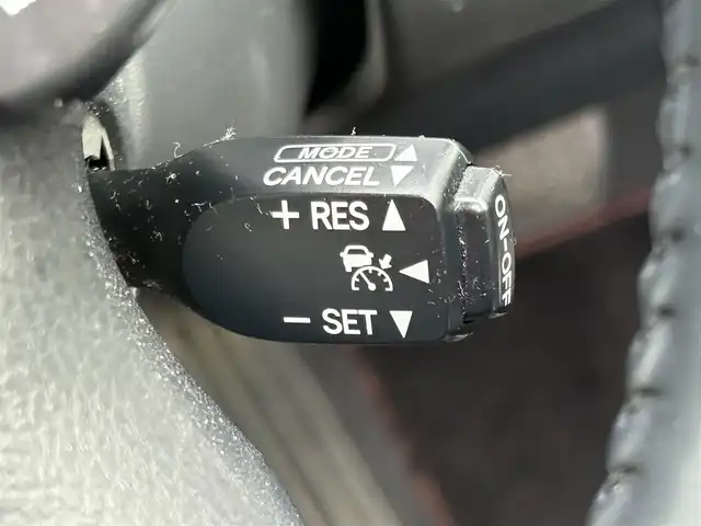 トヨタ クラウン ハイブリッド アスリートS ブラックスタイル 大分県 2014(平26)年 8.1万km プレシャスシルバー ・ナビ(HDD/CD/DVD/USB)/・バックカメラ/・フルセグテレビ/・レーダークルーズコントロール/・コーナーセンサー/・衝突軽減ブレーキ/・ドライブレコーダー/・ETC/・パワーシート/・シートメモリー/・ステアリングヒーター/・オートライト/・スマートキー/・プッシュスタートボタン/・純正アルミホイール