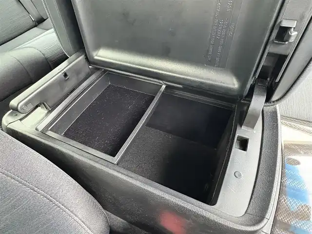 トヨタ クラウン ハイブリッド アスリートS ブラックスタイル 大分県 2014(平26)年 8.1万km プレシャスシルバー ・ナビ(HDD/CD/DVD/USB)/・バックカメラ/・フルセグテレビ/・レーダークルーズコントロール/・コーナーセンサー/・衝突軽減ブレーキ/・ドライブレコーダー/・ETC/・パワーシート/・シートメモリー/・ステアリングヒーター/・オートライト/・スマートキー/・プッシュスタートボタン/・純正アルミホイール