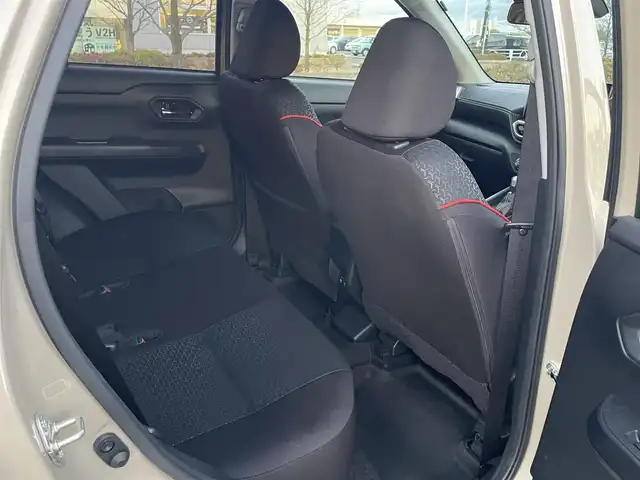 トヨタ ライズ Z 福島県 2025(令7)年 0.5万km ナチュラルベージュマイカM スマートアシスト/・衝突警報/・衝突回避支援ブレーキ機能/・標識認識機能/・先行車発進お知らせ機能/・アダプティブクルーズコントロール/・レーンキープコントロール/・車線逸脱警報機能/・車線逸脱抑制制御機能/・ふらつき警報/・路側逸脱警報/・誤発進抑制機能/社外メモリナビゲーション/型番：X9NX/【CD/DVD/SD/USB/HDMI/Bluetooth/TV】/バックカメラ/前後ドライブレコーダー/ビルトインETC/前席シートヒーター/LEDヘッドライト/・オートライト/・LEDフォグランプ/スマートキー/・プッシュスタート/ステアリングリモコン/アイドリングストップ/社外フロアマット