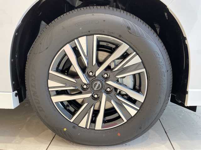 日産 セレナ e－パワー ハイウェイスター V 埼玉県 2025(令7)年 0.1千km パール プロパイロット/純正12.3インチナビ/　　BT/USB/HDMI/フルセグ/全方位カメラ/ワイヤレス充電/両側電動スライドドア/コーナーセンサー/レーダークルーズコントロール/レーンキープアシスト/デジタルインナーミラー/純正16インチアルミホイール/ETC2.0/スマートキー×2/禁煙車