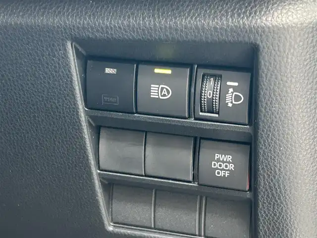 トヨタ ノア S－Z 千葉県 2024(令6)年 1.4万km ホワイトパールクリスタルシャイン トヨタセーフティセンス/純正10.5インチナビ（CD/DVD/TV/BT/HDMI）/13.2インチフリップダウンモニター/デジタルインナーミラー/ビルトインETC2.0/ドラレコ前後/バックモニター/レーダークルーズコントロール/ヘッドアップディスプレイ/両側パワースライド/コーナーセンサー/オートハイビーム/シートヒーター/革巻きステアリング/純正17インチホイール/ワンオーナー