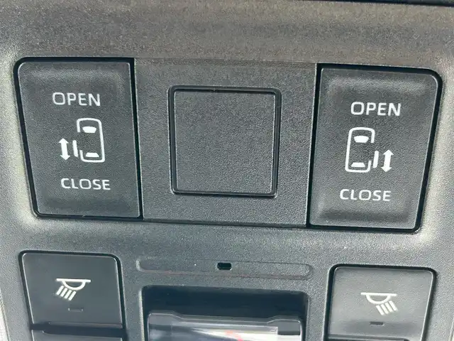 トヨタ ノア S－Z 千葉県 2024(令6)年 1.4万km ホワイトパールクリスタルシャイン トヨタセーフティセンス/純正10.5インチナビ（CD/DVD/TV/BT/HDMI）/13.2インチフリップダウンモニター/デジタルインナーミラー/ビルトインETC2.0/ドラレコ前後/バックモニター/レーダークルーズコントロール/ヘッドアップディスプレイ/両側パワースライド/コーナーセンサー/オートハイビーム/シートヒーター/革巻きステアリング/純正17インチホイール/ワンオーナー