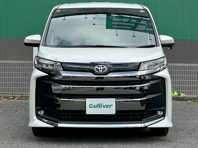 トヨタ ノア S－Z 千葉県 2024(令6)年 1.4万km ホワイトパールクリスタルシャイン トヨタセーフティセンス/純正10.5インチナビ（CD/DVD/TV/BT/HDMI）/13.2インチフリップダウンモニター/デジタルインナーミラー/ビルトインETC2.0/ドラレコ前後/バックモニター/レーダークルーズコントロール/ヘッドアップディスプレイ/両側パワースライド/コーナーセンサー/オートハイビーム/シートヒーター/革巻きステアリング/純正17インチホイール/ワンオーナー