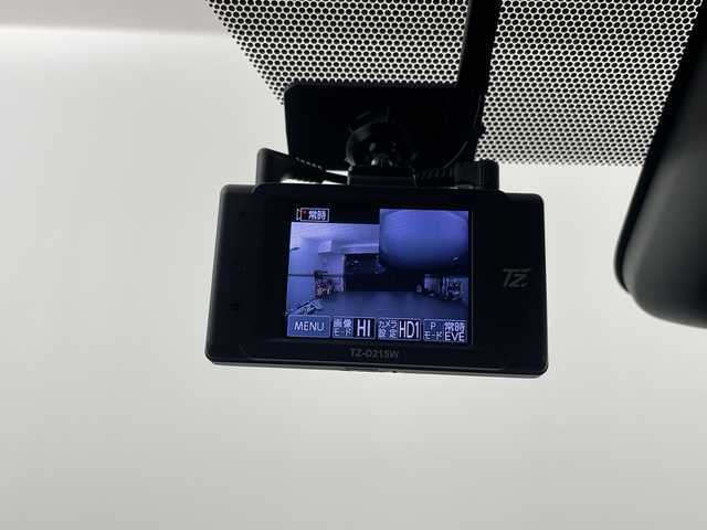 トヨタ ヴェルファイア ハイブリット Z プレミア 埼玉県 2024(令6)年 1.3万km プラチナホワイトパールマイカ ユニバーサルステップ/純正13.2型フリップダウンモニター/ガラスルーフ/純正ディスプレイオーディオ/(Bluetooth/USB/HDMI/AM/FM)/地デジフルセグ/前後ドライブレコーダー/ETC2.0/アダプティブクルーズコントロール/ブラインドスポットモニター/パーキングサポートブレーキ/車線逸脱警報/衝突軽減ブレーキ/クリアランスソナー/オートマチックハイビーム/ヘッドアップディスプレイ/パドルシフト/パワーバックドア/ワイヤレス充電/AC100V/デジタルインナーミラー/シートメモリー/オットマン/シートヒーター・ベンチレーション/電子パーキングシステム/ブレーキホールド/ロールサンシェード/プッシュスタート/ステアリングリモコン/ウィンカーミラー/電動格納ミラー/フロントフォグランプ/社外フロアマット/純正ドアバイザー/純正19インチアルミホイール