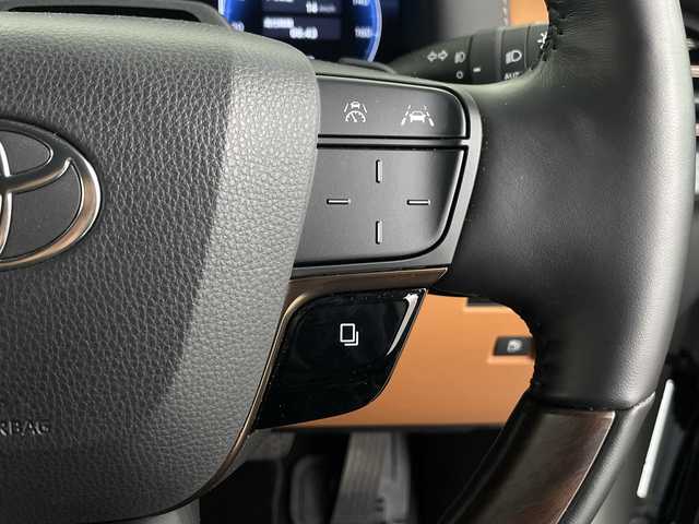 トヨタ ヴェルファイア ハイブリット Z プレミア 埼玉県 2024(令6)年 1.3万km プラチナホワイトパールマイカ ユニバーサルステップ/純正13.2型フリップダウンモニター/ガラスルーフ/純正ディスプレイオーディオ/(Bluetooth/USB/HDMI/AM/FM)/地デジフルセグ/前後ドライブレコーダー/ETC2.0/アダプティブクルーズコントロール/ブラインドスポットモニター/パーキングサポートブレーキ/車線逸脱警報/衝突軽減ブレーキ/クリアランスソナー/オートマチックハイビーム/ヘッドアップディスプレイ/パドルシフト/パワーバックドア/ワイヤレス充電/AC100V/デジタルインナーミラー/シートメモリー/オットマン/シートヒーター・ベンチレーション/電子パーキングシステム/ブレーキホールド/ロールサンシェード/プッシュスタート/ステアリングリモコン/ウィンカーミラー/電動格納ミラー/フロントフォグランプ/社外フロアマット/純正ドアバイザー/純正19インチアルミホイール