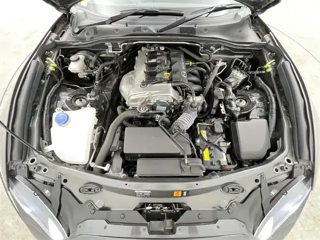 マツダ ロードスター 990S 千葉県 2022(令4)年 1.2万km マシーングレープレミアムM 専用ブルー幌/ブラインドスポットモニター/クリアランスソナー/アドバンスドスマートシティブレーキ/革巻きステアリング/ステアリングスイッチ/ETC/純正オーディオ/・AM/FM/・AUX/RAYSアルミホイール/ｂreｍboブレーキキャリパー/LEDヘッドライト/フォグランプ/オートヘッドライト/電動格納ミラー/純正フロアマット/社外シガーソケット/プッシュスタート