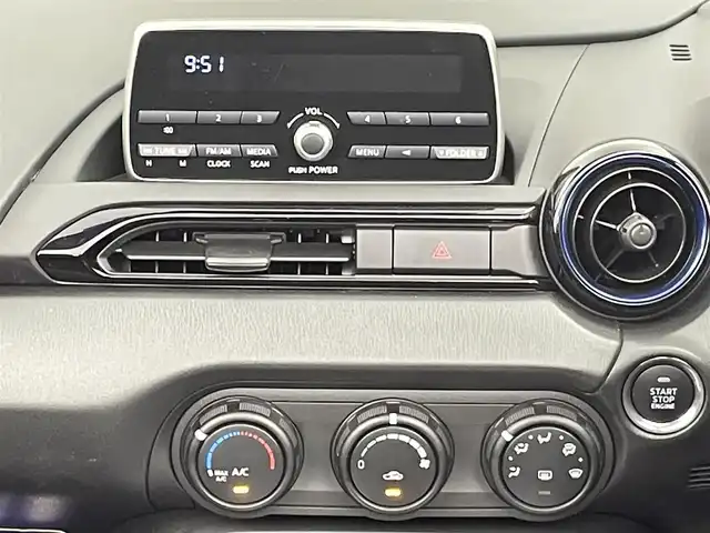マツダ ロードスター 990S 千葉県 2022(令4)年 1.2万km マシーングレープレミアムM 専用ブルー幌/ブラインドスポットモニター/クリアランスソナー/アドバンスドスマートシティブレーキ/革巻きステアリング/ステアリングスイッチ/ETC/純正オーディオ/・AM/FM/・AUX/RAYSアルミホイール/ｂreｍboブレーキキャリパー/LEDヘッドライト/フォグランプ/オートヘッドライト/電動格納ミラー/純正フロアマット/社外シガーソケット/プッシュスタート