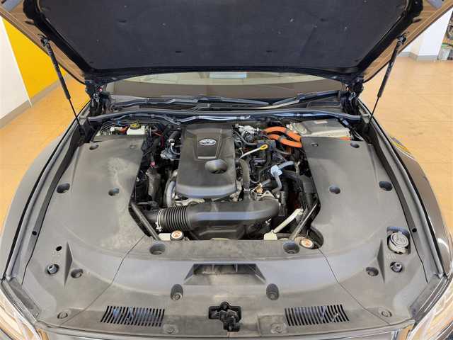 トヨタ クラウン ハイブリッド RS アドバンス 鹿児島県 2020(令2)年 8.2万km プレシャスブラックパール トヨタセーフティセンス/・プリクラッシュセーフティ/・レーントレーシングアシスト/・ロードサインアシスト/・オートマチックハイビーム/・レーダークルーズコントロール/・ヘッドアップディスプレイ/・リアクロストラフィックアラート/・クリアランスソナー/・ブラインドスポットモニター/・パーキングサポートブレーキ/サンルーフ/純正9インチディスプレイオーディオ/・ナビ機能/・フルセグTV/・BT/USB/AUX/・CD/DVD/SD/・AM.FM/パノラミックビューモニター/ビルトインETC/純正ドライブレコーダー/パーキングアシスト/D席メモリ付パワーシート/D/N席パワーシート/D/N席シートヒーター/D/N席エアーシート/革巻きステアリング/パドルシフト/ステアリングスイッチ/電動パーキングブレーキ/オートホールド/LEDヘッドライト/フォグランプ/オートライト/スマートキー/プッシュスタート/USBポート/ACコンセント/純正18インチAW/純正フロアマット/純正ドアバイザー/横滑り防止システム/電動格納ウィンカーミラー