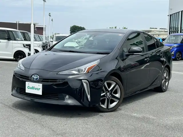 トヨタ プリウス S ツーリングセレクション 奈良県 2021(令3)年 3.9万km アティチュードブラックマイカ 純正ディスプレイオーディオ/アイドリングストップ/クルーズコントロール/ビルトインETC/プッシュスタート/アラウンドビューモニター/純正フロアマット/コーナーセンサー前後/純正アルミホイール/シートヒーター（D＋N席）/アダプティブクルーズコントロール（ACC）/クリアランスソナー/USB/シートヒーター/LEDヘッドライト＆フォグランプ/オートマチックハイビーム/スマートキー/横滑り防止機能/電動格納ミラー